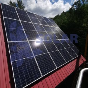 Panneaux solaires installation, Saint-Adele, Quebec