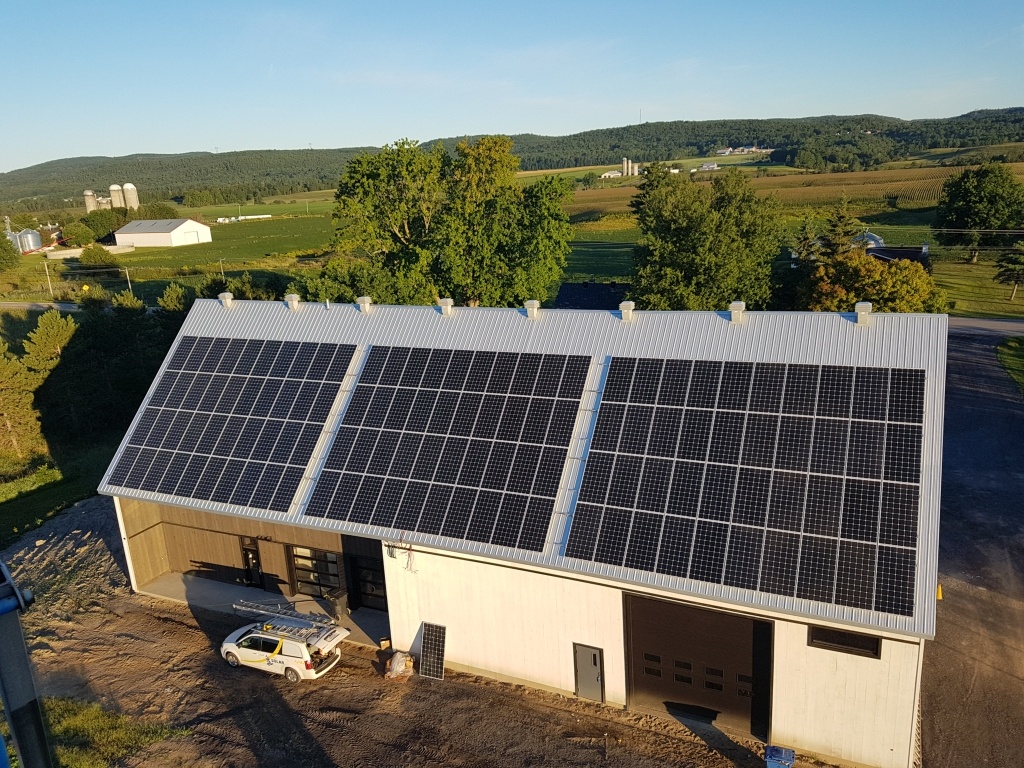Commercial solar panels installation quebec